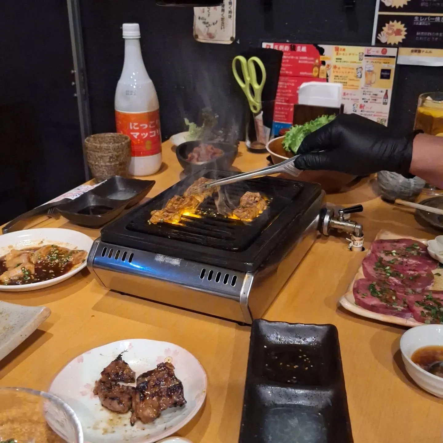 年末年始は、4日迄休ます営業致します。